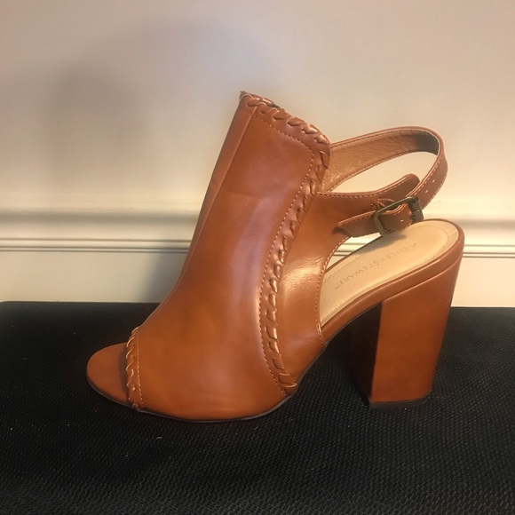 Ashley Stewart Shoes - Tan heels